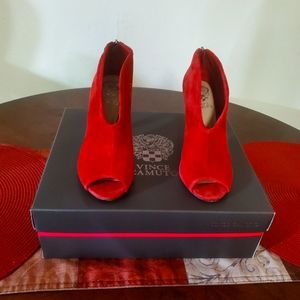 Vince Camuto Rust/Red  Peep Toe Bootie